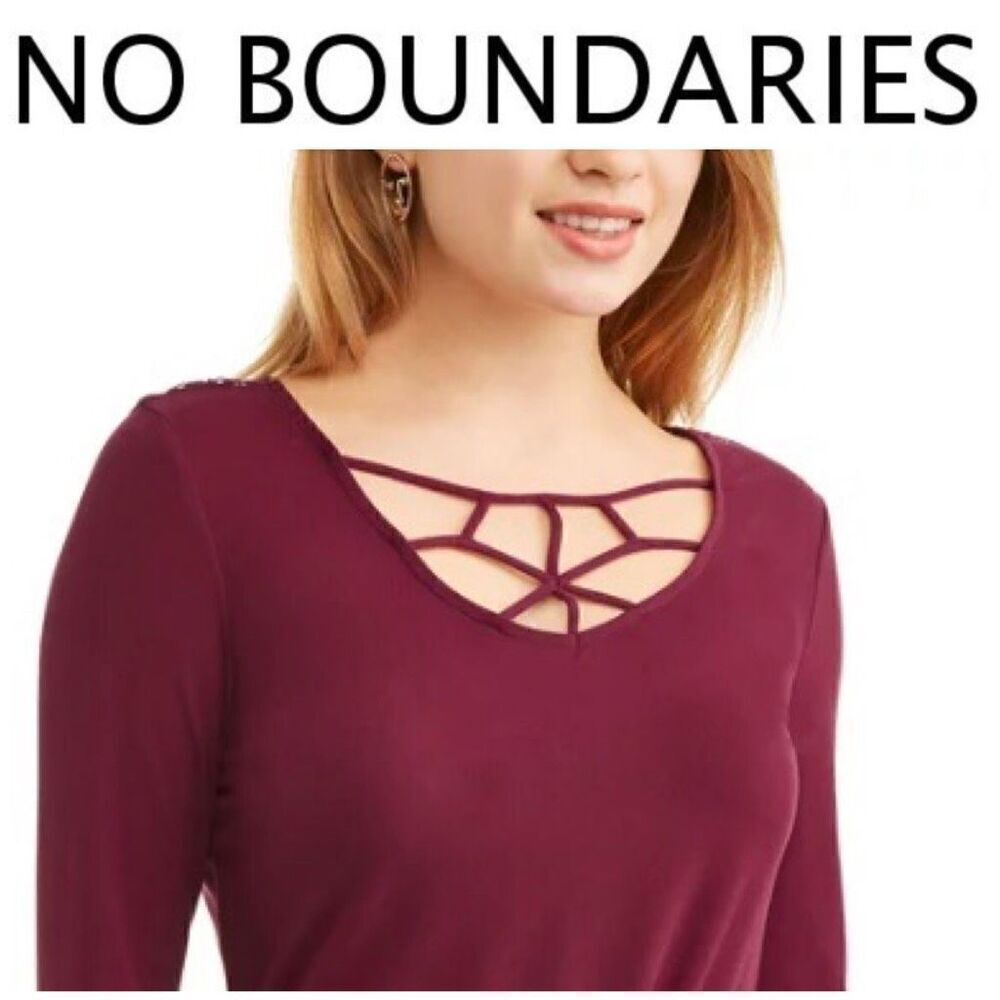 NO BOUNDARIES - NWT - L Sz XL Cage Neck/Lace Medallion Back Top/Red Pomegranate